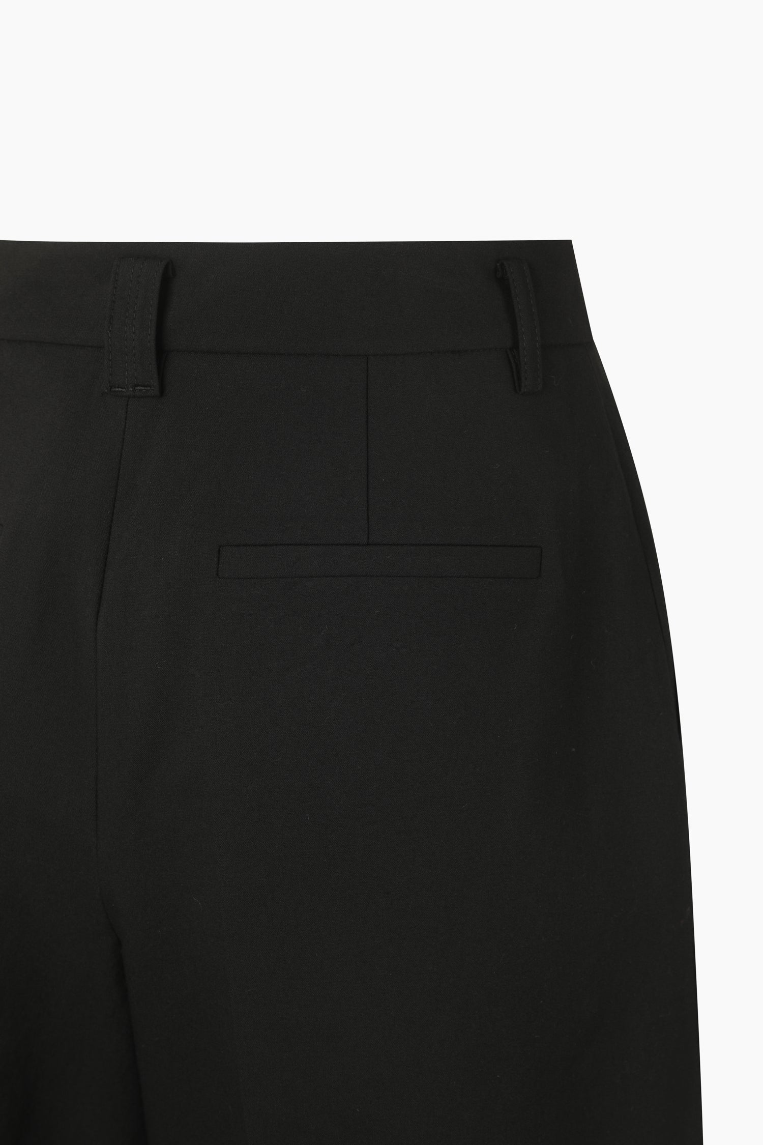 Bermudas com pinças - ucb_image_FY
