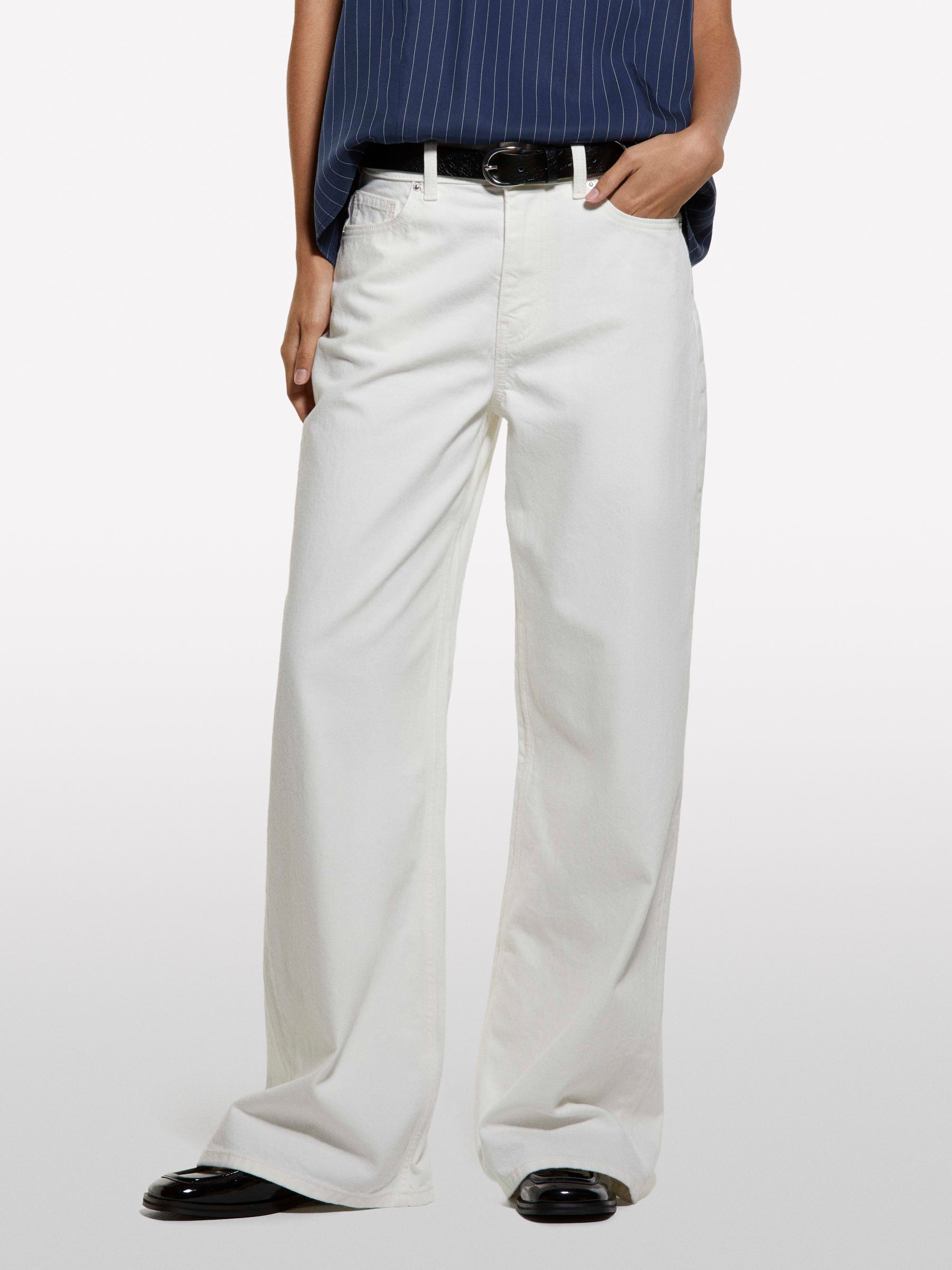 Jeans Style 72 wide fit - ucb_image_FY