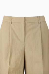Bermudas com pinças - ucb_image_BS