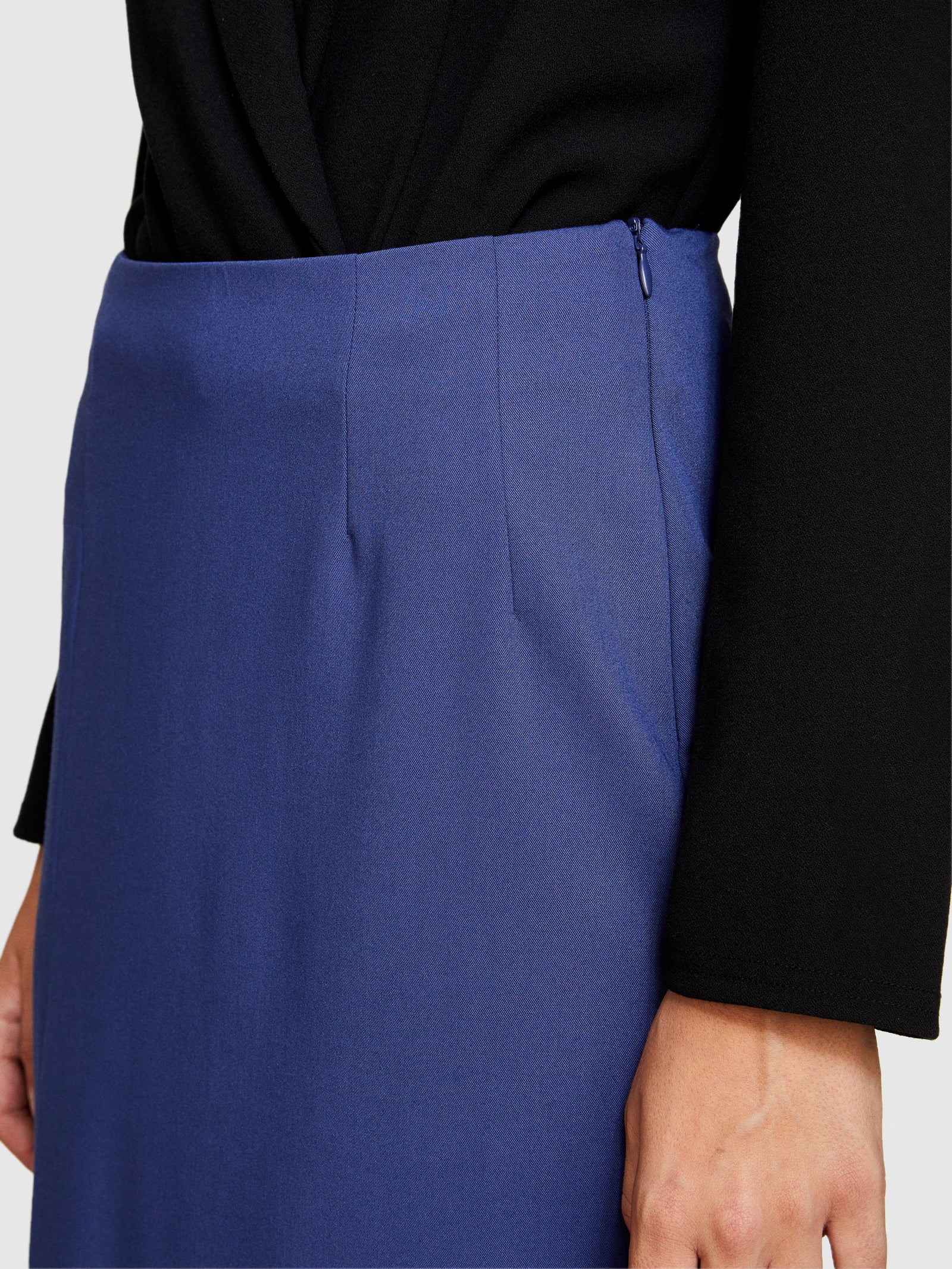 Saia midi com racha - ucb_image_FY