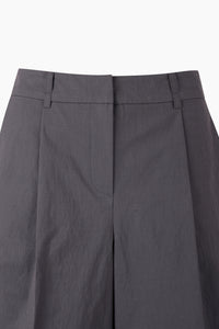 Bermudas com pinças - ucb_image_BS